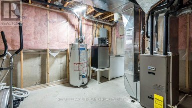 1310 SHORE ROAD London South (South A) Ontario photo 27