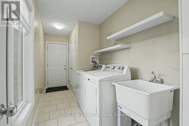 14 - 14 AMOS DRIVE Guelph (Kortright East) Ontario photo 18
