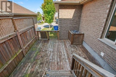 14 - 14 AMOS DRIVE Guelph (Kortright East) Ontario photo 33