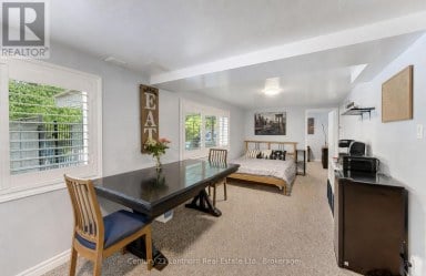 23 WEST COVE Cambridge Ontario photo 32