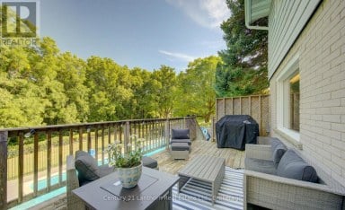 23 WEST COVE Cambridge Ontario photo 37