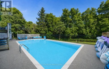 23 WEST COVE Cambridge Ontario photo 38