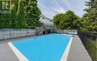 23 WEST COVE Cambridge Ontario photo 39