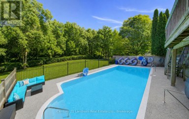23 WEST COVE Cambridge Ontario photo 4