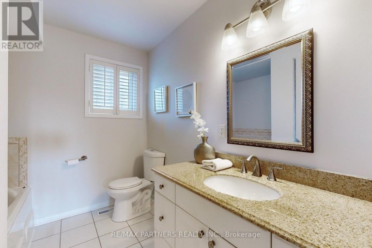 15 RIBBLESDALE DRIVE, Whitby (Pringle Creek), Ontario, L1N6Z3