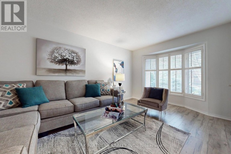 15 RIBBLESDALE DRIVE, Whitby (Pringle Creek), Ontario, L1N6Z3