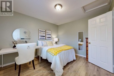 15 RIBBLESDALE DRIVE Whitby (Pringle Creek) Ontario photo 21