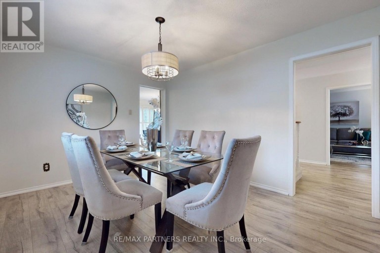 15 RIBBLESDALE DRIVE, Whitby (Pringle Creek), Ontario, L1N6Z3