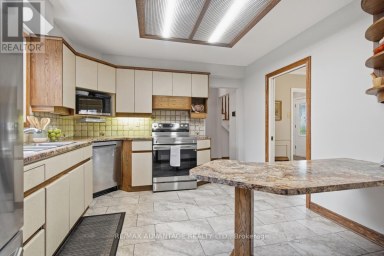 35 COWAN PLACE London South (South R) Ontario photo 13