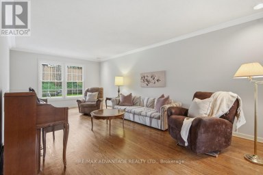 35 COWAN PLACE London South (South R) Ontario photo 7