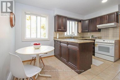 1561 CHERRYHILL ROAD Peterborough (Monaghan Ward 2) Ontario photo 16