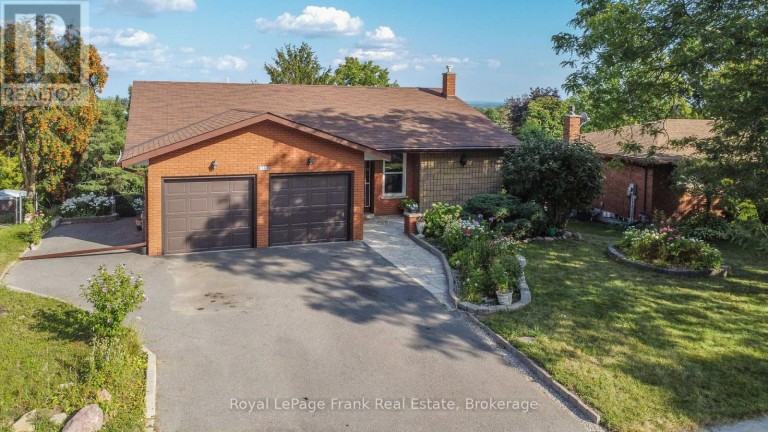 1561 CHERRYHILL ROAD, Peterborough (Monaghan Ward 2), Ontario, K9K1A7