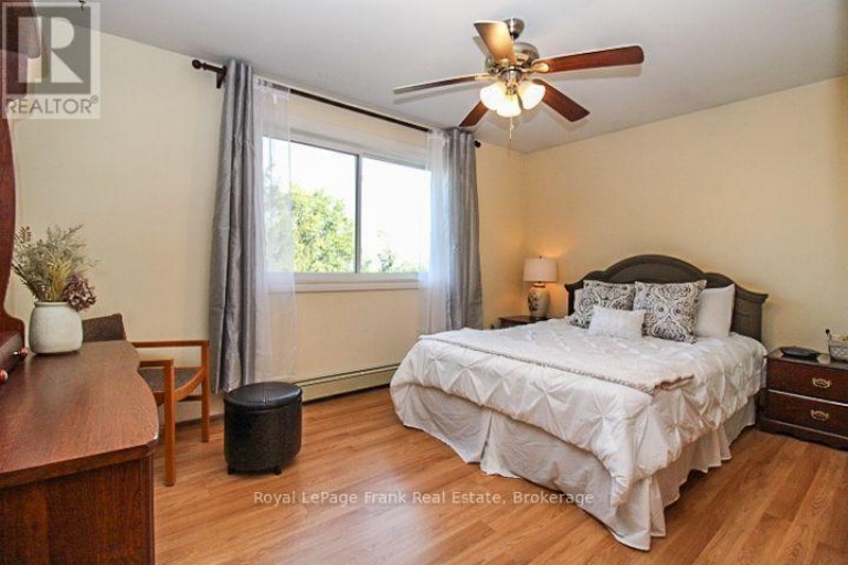 1561 CHERRYHILL ROAD, Peterborough (Monaghan Ward 2), Ontario, K9K1A7