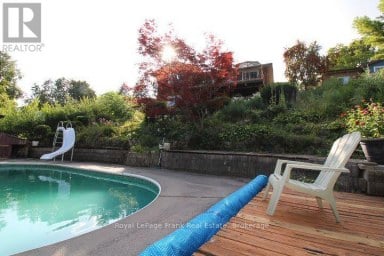 1561 CHERRYHILL ROAD Peterborough (Monaghan Ward 2) Ontario photo 43