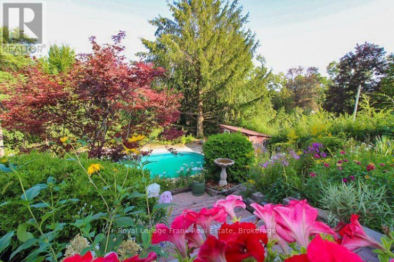 1561 CHERRYHILL ROAD, Peterborough (Monaghan Ward 2), Ontario, K9K1A7