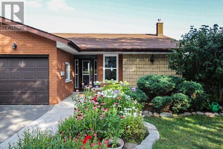 1561 CHERRYHILL ROAD, Peterborough (Monaghan Ward 2), Ontario, K9K1A7