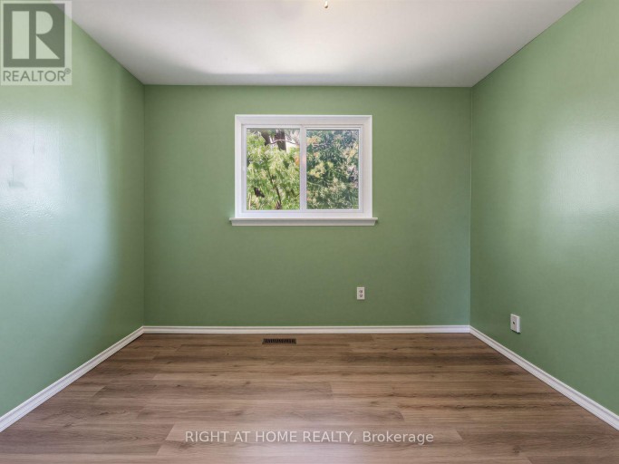10 - 10 FLEETWOOD CRESCENT, Brampton (Southgate), Ontario, L6T2E5