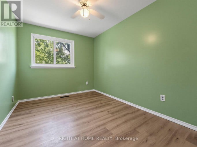 10 - 10 FLEETWOOD CRESCENT, Brampton (Southgate), Ontario, L6T2E5