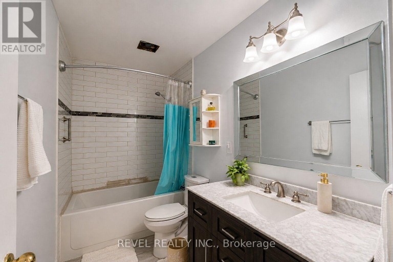 1 - 899 STONE CHURCH ROAD E, Hamilton (Quinndale), Ontario, L8W1B2