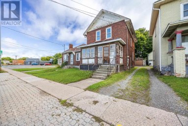 30 Wellington ST E Sault Ste. Marie Ontario photo 2