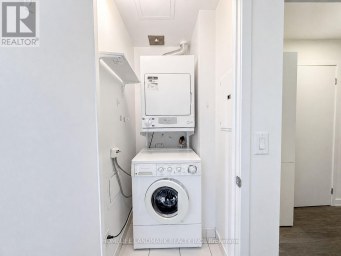 1711 - 55 REGENT PARK BOULEVARD Toronto (Regent Park) Ontario photo 19