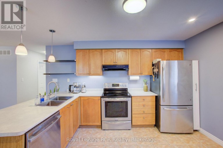 952 GZOWSKI STREET, Centre Wellington (Fergus), Ontario, N1M3V9