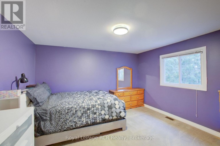 952 GZOWSKI STREET, Centre Wellington (Fergus), Ontario, N1M3V9