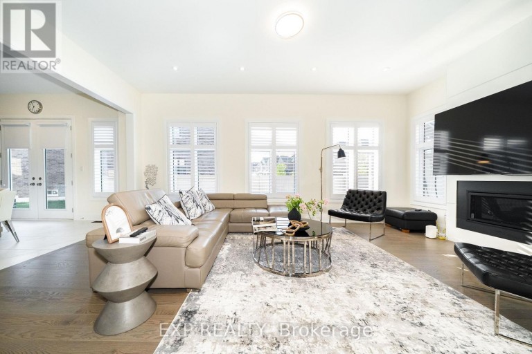 38 BUD LEGGETT CRESCENT, Georgina (Keswick South), Ontario, L4P0T1