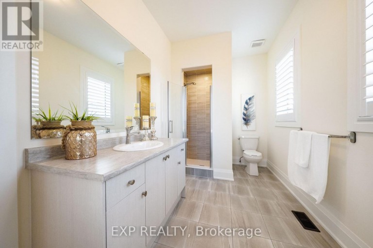 38 BUD LEGGETT CRESCENT, Georgina (Keswick South), Ontario, L4P0T1