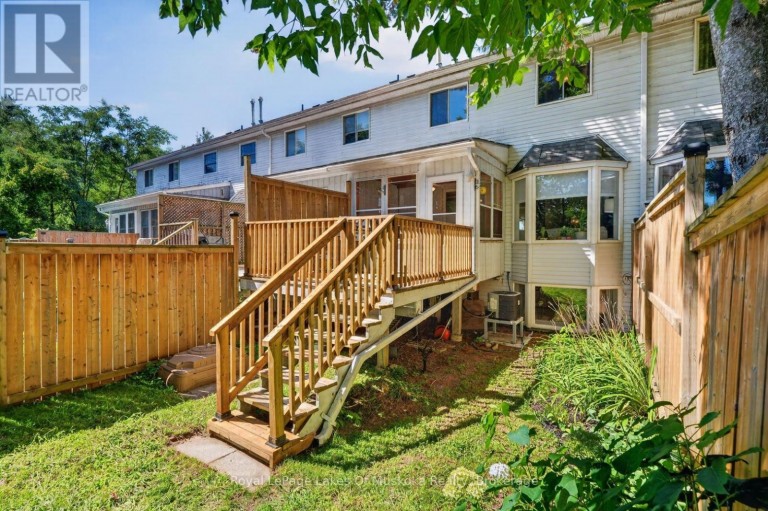 570 JOHN STREET S, Gravenhurst (Muskoka (S)), Ontario, P1P1J9