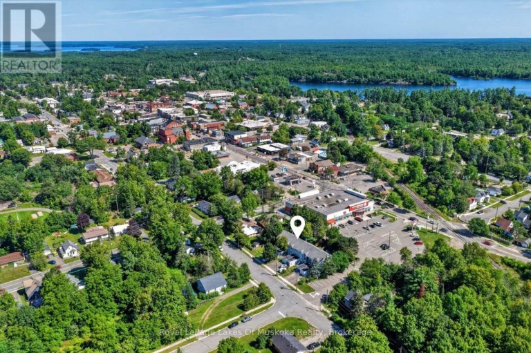 570 JOHN STREET S, Gravenhurst (Muskoka (S)), Ontario, P1P1J9
