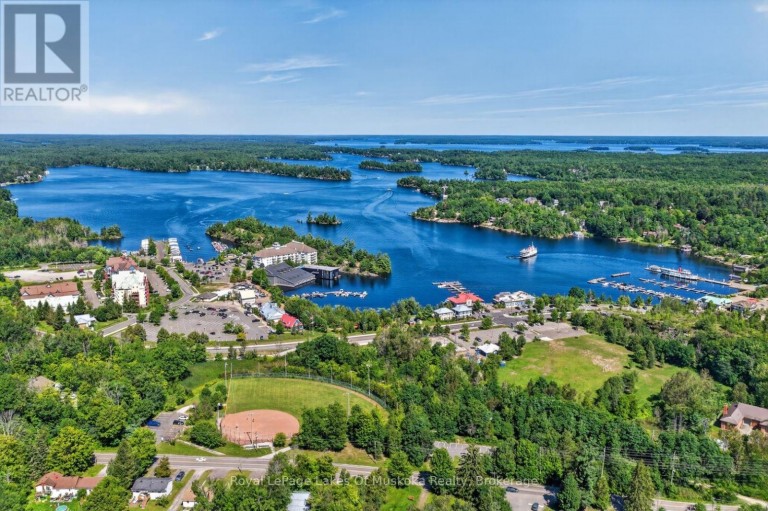 570 JOHN STREET S, Gravenhurst (Muskoka (S)), Ontario, P1P1J9