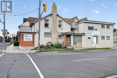 308 CHARLOTTE STREET Peterborough (Town Ward 3) Ontario photo 2