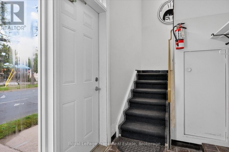 308 CHARLOTTE STREET, Peterborough (Town Ward 3), Ontario, K9J2V7