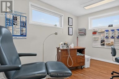 308 CHARLOTTE STREET Peterborough (Town Ward 3) Ontario photo 27