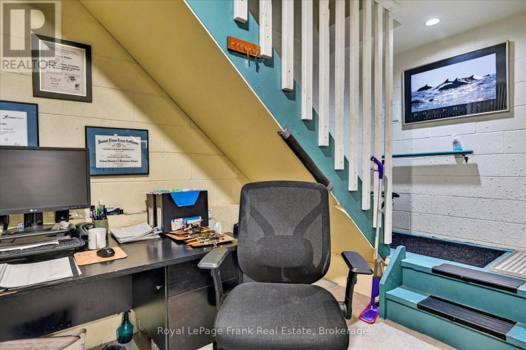 308 CHARLOTTE STREET, Peterborough (Town Ward 3), Ontario, K9J2V7