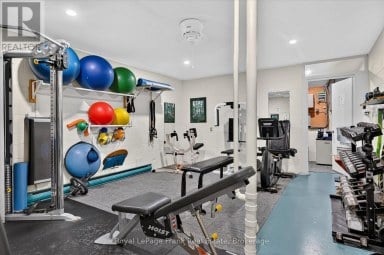 308 CHARLOTTE STREET Peterborough (Town Ward 3) Ontario photo 41