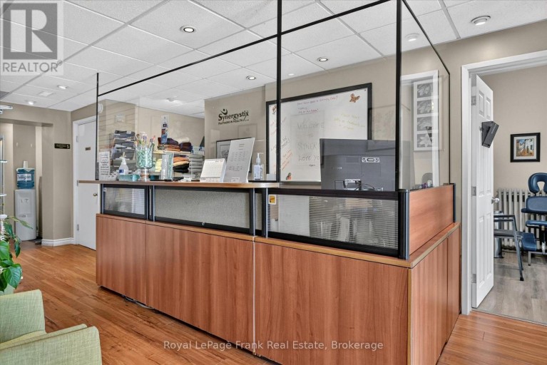 308 CHARLOTTE STREET, Peterborough (Town Ward 3), Ontario, K9J2V7