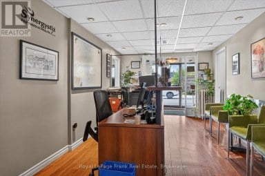 308 CHARLOTTE STREET Peterborough (Town Ward 3) Ontario photo 8