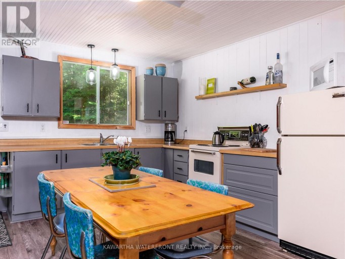 93 WEST CLEAR BAY ROAD, Trent Lakes, Ontario, K0M2A0