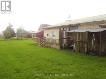 33 MAIN STREET W Haldimand Ontario photo 5