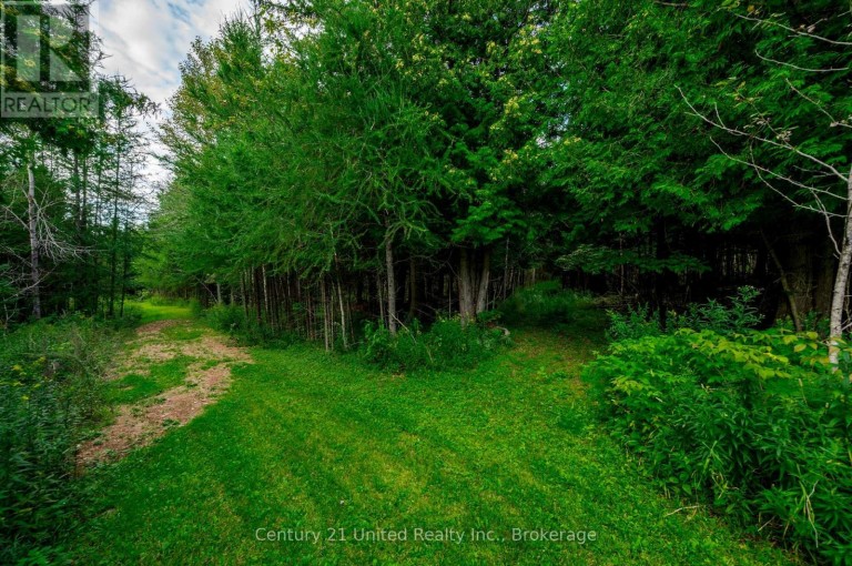 702 LETTERKENNY ROAD, Brudenell, Lyndoch and Raglan, Ontario, K0J2E0