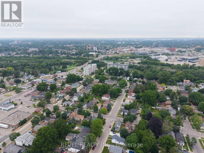 145 CATHARINE AVENUE, Brantford, Ontario, N3T1J1