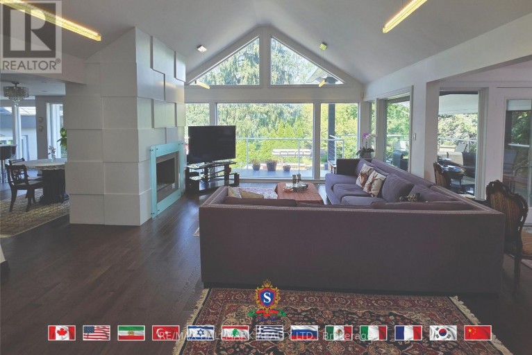 318 CENTRE STREET, Vaughan (Uplands), Ontario, L4E3L6