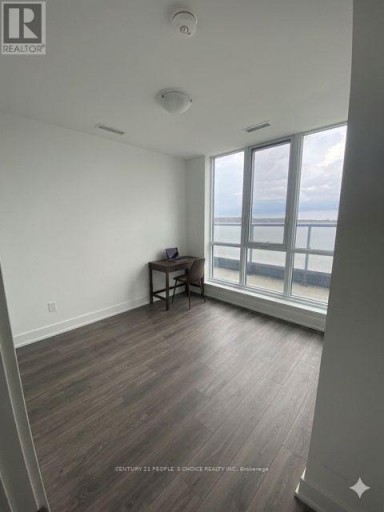 306 - 2545 SIMCOE STREET N, Oshawa (Windfields), Ontario, L1L0W3