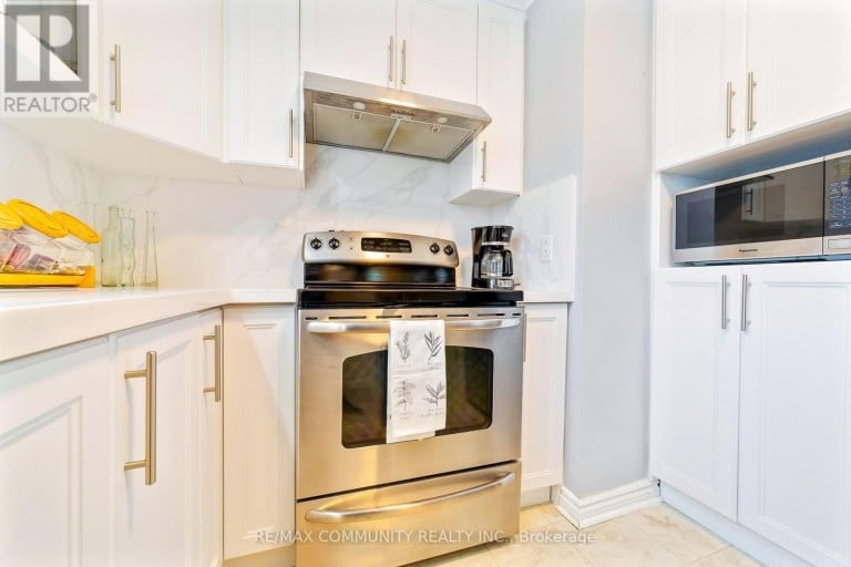 764 BRIMLEY ROAD, Toronto (Bendale), Ontario, M1J1C6