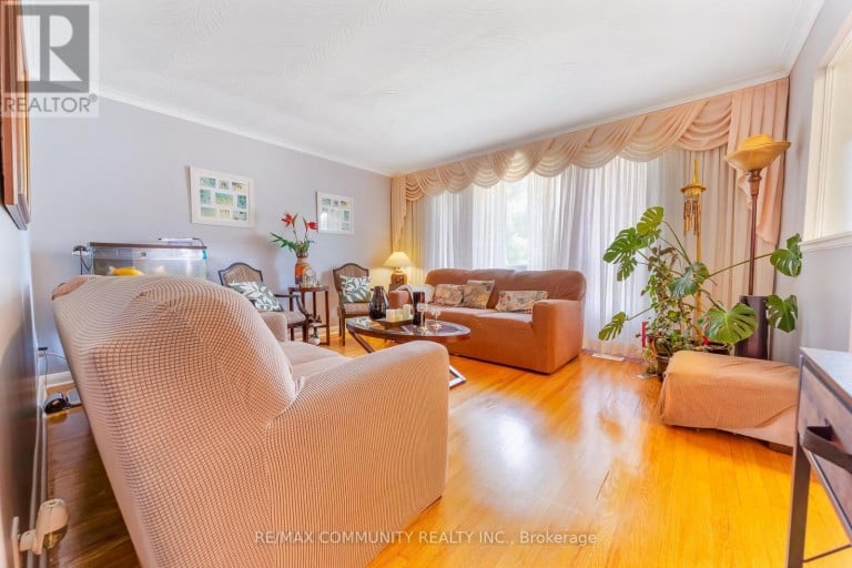 764 BRIMLEY ROAD, Toronto (Bendale), Ontario, M1J1C6