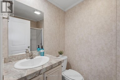 10 MARSH COVE Haldimand (Nanticoke) Ontario photo 17