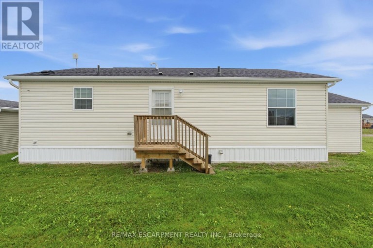 10 MARSH COVE, Haldimand (Nanticoke), Ontario, N0A1L0