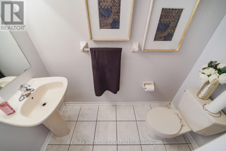 58 DUNWELL CRESCENT, Ajax (Northeast Ajax), Ontario, L1T0A7